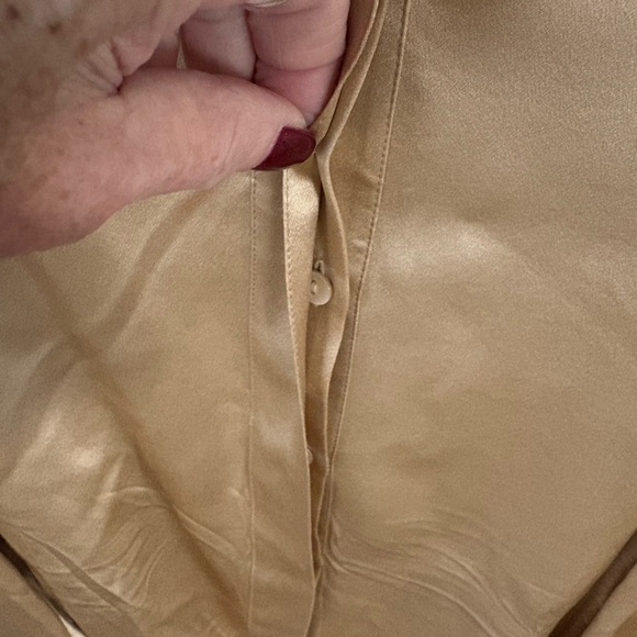 Lafayette 148 New York Gold Button Down Shirt size 8 100% silk $798 retail !!!!! - Picture 5 of 9